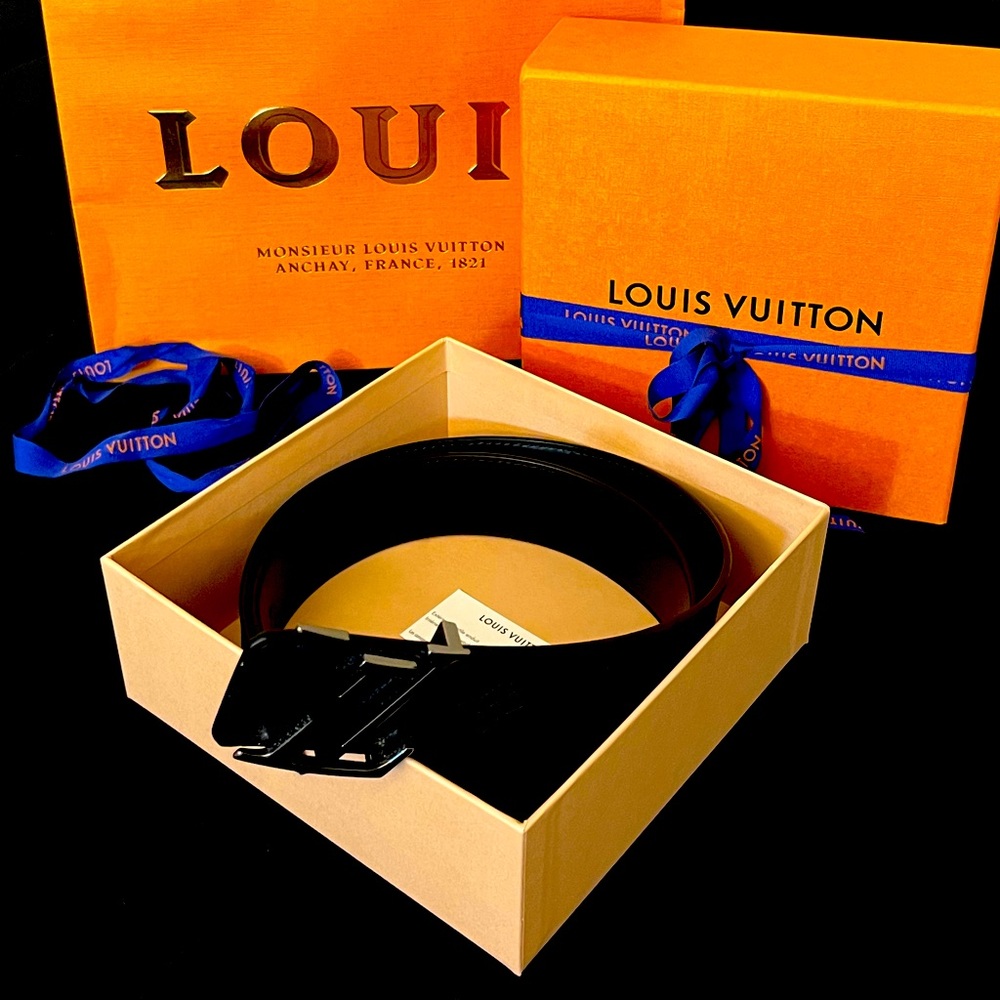Louis Vuitton LV 40mm Reversible belt size 90/36